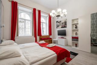 Red Romance Apartment - Budapest - 9