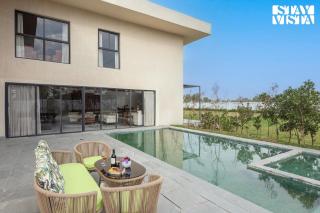 StayVista's The Sweet Life - 5BHK Luxury Farm stay in Sohna - 0