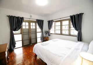 Nadee House - 6