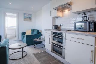 Oasis - 2 Bedroom Apartment - Ocean Breeze - Port-Eynon - 1