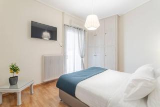 The HostMaster Urban Athenian Escape - 5