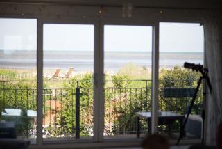 Beach House - Sea view & Hot Tub & Fibre Broadband - Greatstone - 0