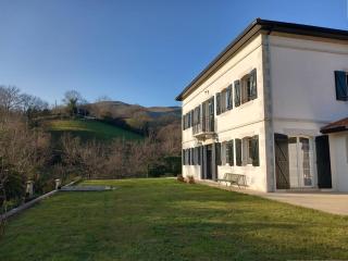 Maison idéale à Mendionde pour 8 personnes, avec grand jardin et équipements modernes - FR-1-495-104 - Mendionde - 4