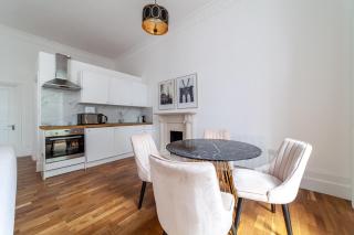 Fascinating 1 BDR Apt w Terrace, Paddington - London - 4