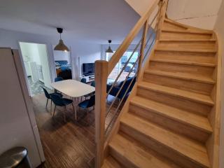 Jolie Maison récente, au calme avec jardin et parking gratuit - Saint-Denis-de lʼHôtel - 2