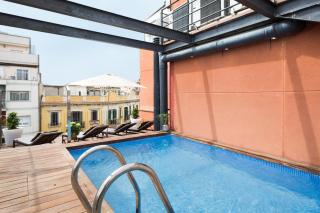 My Space Emirates - Fully equipped apartments near the Beach with shared pool - Barcelone - 0