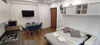 Stylish Apartment Rome Air Conditionig WiFi TV 50 metro 4 minutes away - Rome - 2