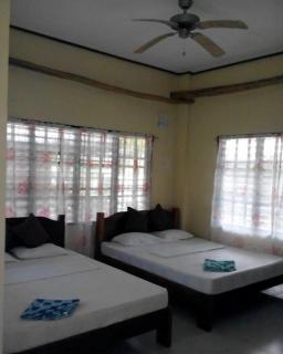 Ayette's Bamboo Cottages - 5