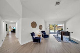 Luxury Waterfront Haven in Cape Coral - Dog-Friendly Escape with Private Pool - Cape Coral - 5