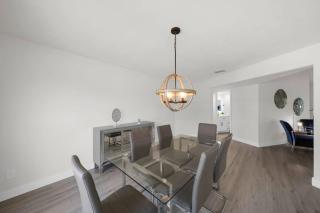 Sun & Serenity in Cape Coral - Dog-Friendly Escape with Private Pool - Cape Coral - 1