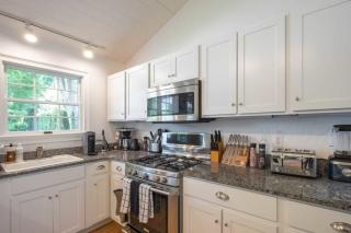 Heated Pool, Driftwood Cottage by RoveTravel - 4