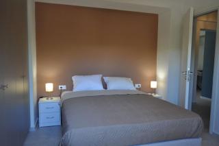 Sunny flat among olive trees, next to the beach - Módhion - 3