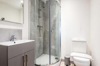 Contemporary Budget 1 Bed Apartment in Central Doncaster - Doncaster - 7
