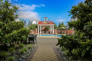 H4N Furnished Apartments Near Naval Station Norfolk - 1