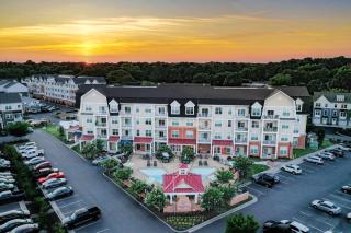 H4N Furnished Apartments Near Naval Station Norfolk - 0