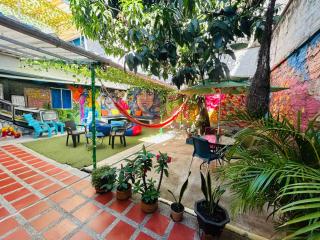 Blue Coast Hostal - Medellín - 0