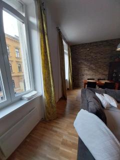 Poppy Downtown - Zagreb - 1