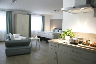 Hotel Claro Garni - 8