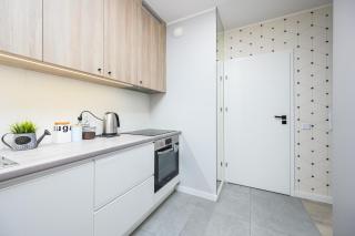 Obrońców Wybrzeża 17 by Homeprime - Gdańsk - 7