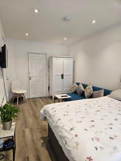 Brand New Private Annex Guest Suite - Chandlers Ford - 0