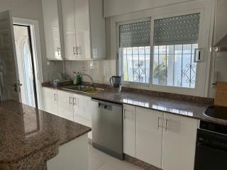 3 bed villa, large private heated pool 10 mins walk from beach and amenities - 2