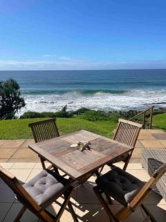Modern and Stylish beach pad with Stunning Ocean View - Ballito - 0
