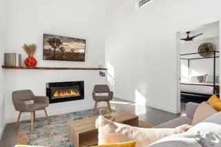 Desert Contemporary Compound - Large Modern Oasis - Joshua Tree - 8