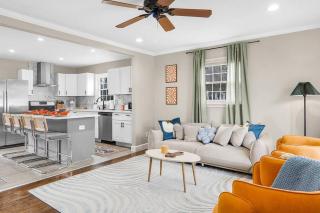 5bd Vibrant Haven: Basketball - 10mins to Airport - Charlotte - 8