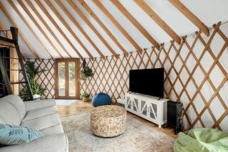 Modern Yurt w River Access, Hot Tub, WiFi & Grill - Wardensville - 3