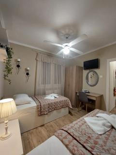 ALICE'S ARt HOUSE - Kavala - 9