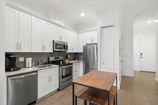 NEW! Havana Hideaway - Gorgeous Ybor City Studio on 7th Ave - Tampa - 2