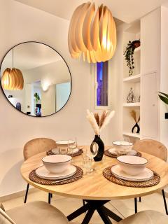 LIBERATION CENTER - PRIVATE Balcony - 24&7 RECEPTION - LUGGAGE STORAGE - 4