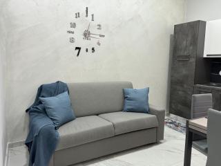 VESUVIUS HOUSE - 9
