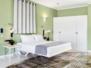 Agalia Luxury Suites - 7