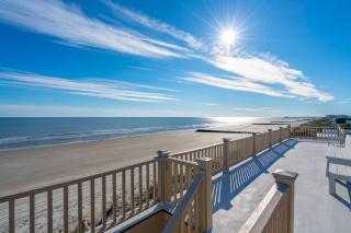 1007 E Arctic - Absolute Best View - Oceanfront Views from All Bedrooms - Folly Beach - 2