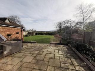 Gorgeous 3/4 bedroom bungalow - 5
