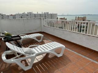 ATICO CON TERRAZA EN PRIMERA LINEA DE PLAYA - El Puerto de Santa María - 4