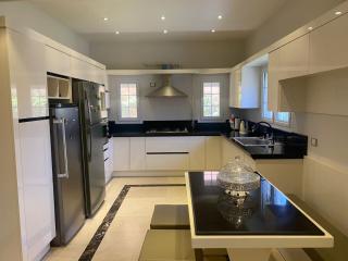 Hyde Park VILLA Luxurious - New cairo - 9