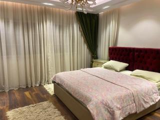 Hyde Park VILLA Luxurious - New cairo - 4