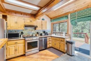 Tennenbaum by AvantStay Classic Cabin in Tahoe Vista - Walk to the Beach - Tahoe Vista - 3