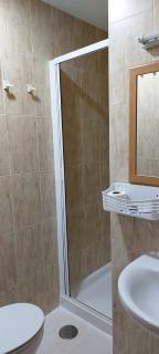 Hostal Rosales - 8