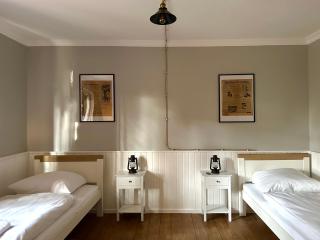 Rustic Charm - Cottage by Comfort Housing - Kolonie Neudöberitz - 3