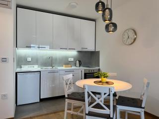 Ana bianco - Novi Sad - 7