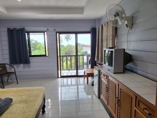 Phonsomboon Guesthouse - Ko Tao - 2