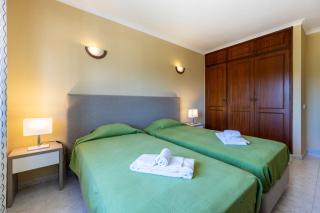 Apartamento Meia Praia - Lagos - 2