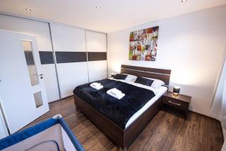 Central Martin 3-Bed Bliss: Modern & Spacious - Martin - 3