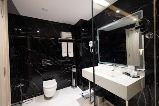 2H Hotel - Orano - 9