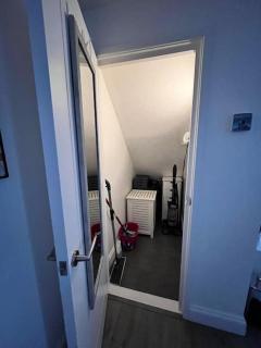 Luxury Ground Floor Maisonette - Hounslow - 6