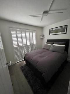 Luxury Ground Floor Maisonette - Hounslow - 3