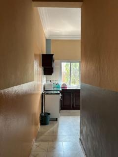 Studio 1 Ch. Biteng Yaoundé - 4